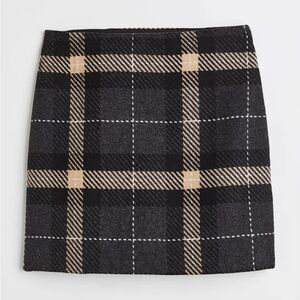 H&M Black and Tan Plaid Mini Skirt